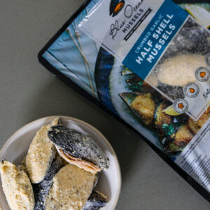 Crumbed Garlic Half Shell Mussels (500 g)